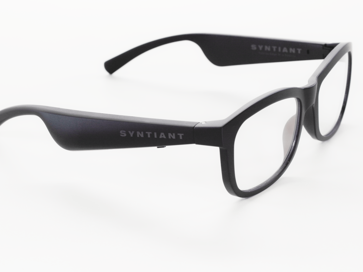 Syntiant – Khung kính AI trợ giọng nói, tích hợp AI trên thiết bị